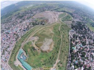 The Payatas landfill development in Quezon City, Philippines, (Photo by Lyndsay Chapple courtesy Asian Development Bank) Posted for media use.