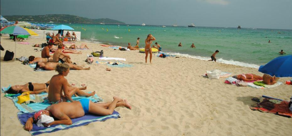 The wealthy enjoy the sun at St. Tropez, a coastal town on the French Riviera known for its beaches and nightlife. (Photo by Vinicius Pinheiro) Creative Commons license via Flickr