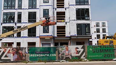 Leasing began this summer at Green on 4th, an apartment building in Minneapolis' Prospect Park neighborhood. Green on 4th features 243 apartments with energy-efficent appliances, located close to the METRO Green Line Light Rail near the University of Minnesota. August 3, 2018 (Photo by Tony Webster) Creative Commons license via Flickr.