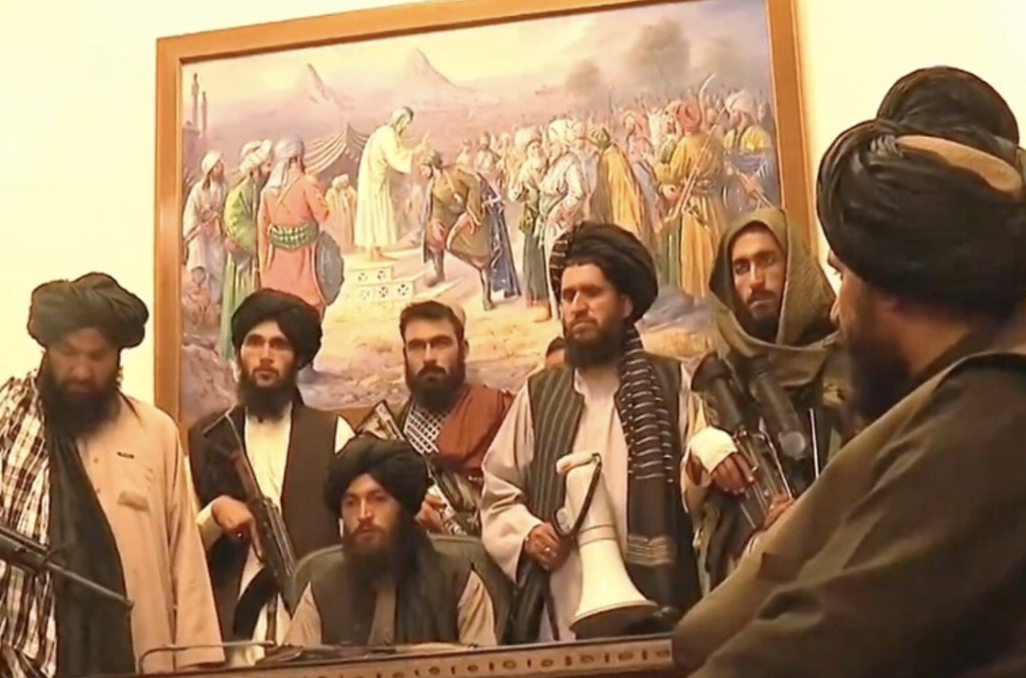 A group of Taliban fighters in a government office in Kabul, Afghanistan, the day they took control of the country, August 15, 2021. (Photo by Daniel Moskowitz) Public domain