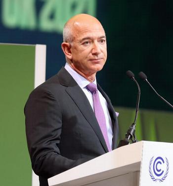 At COP26, Amazon founder Jeff Bezos announces that he will donate at least $2.5 billion in conservation and climate funding in addition to funding pledges he has already made. November 2, 2021 (Photo courtesy Earth Negotiations Bulletin) Posted for media use   https://enb.iisd.org/Glasgow-Climate-Change-Conference-COP26-02Nov2021  